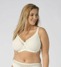 Load image into Gallery viewer, Triumph Modern Feeling Underwire Soft Cup Bra
